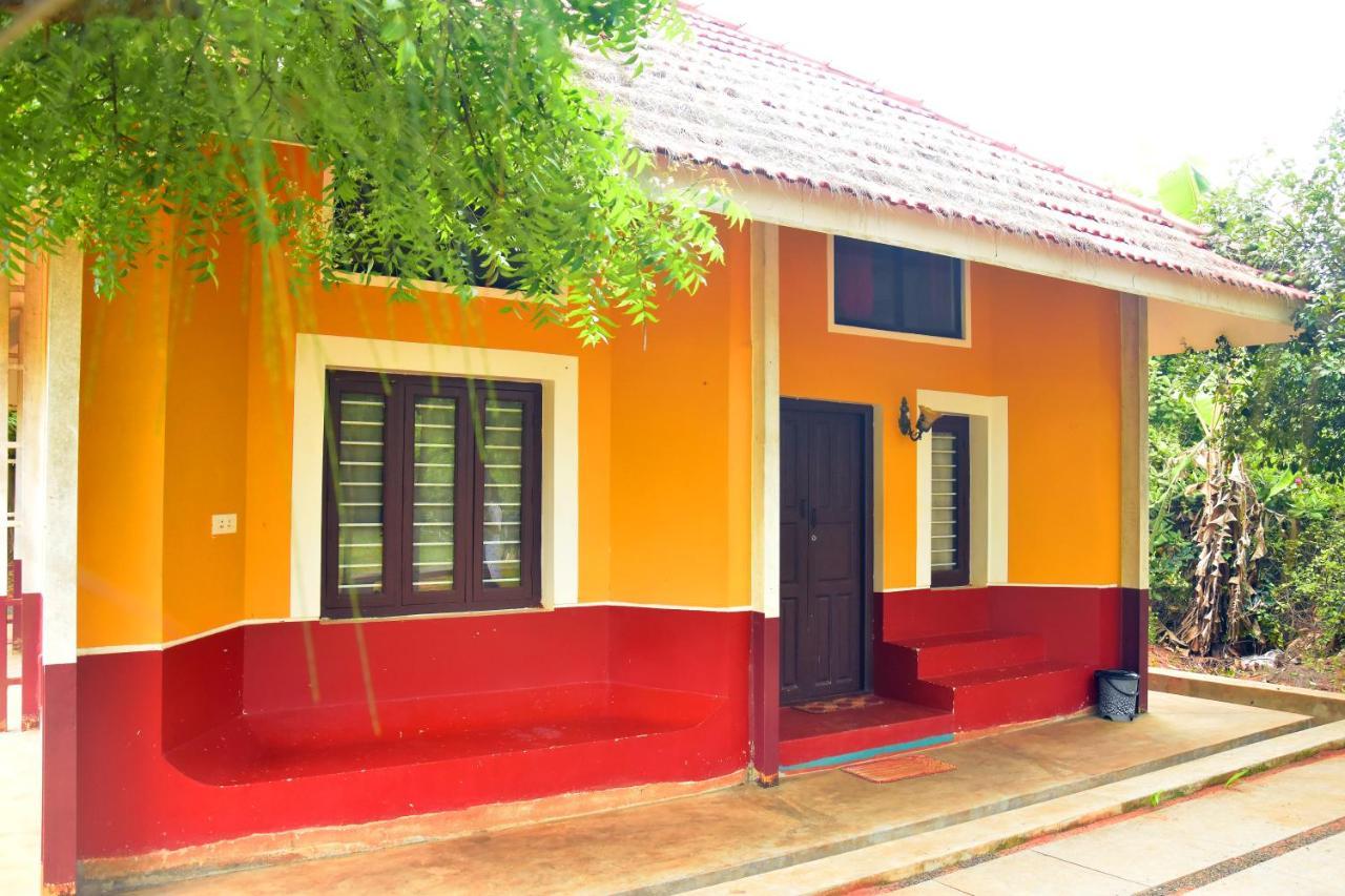 Villa Paradise Quest Nature Farmhouse à Kālapettai Extérieur photo